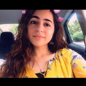 Meet your Posher, Olivia